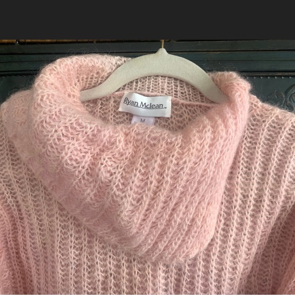 Ryan McLean Pink Sweater - Picture 4 of 8